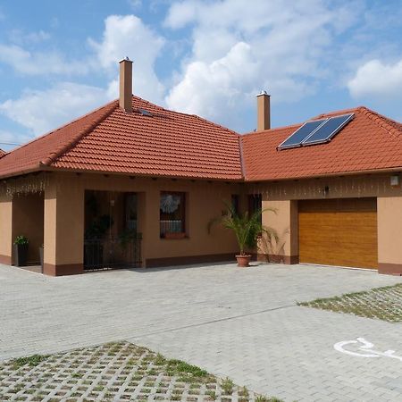 Tordai Vendeghaz Bihartorda Exterior photo