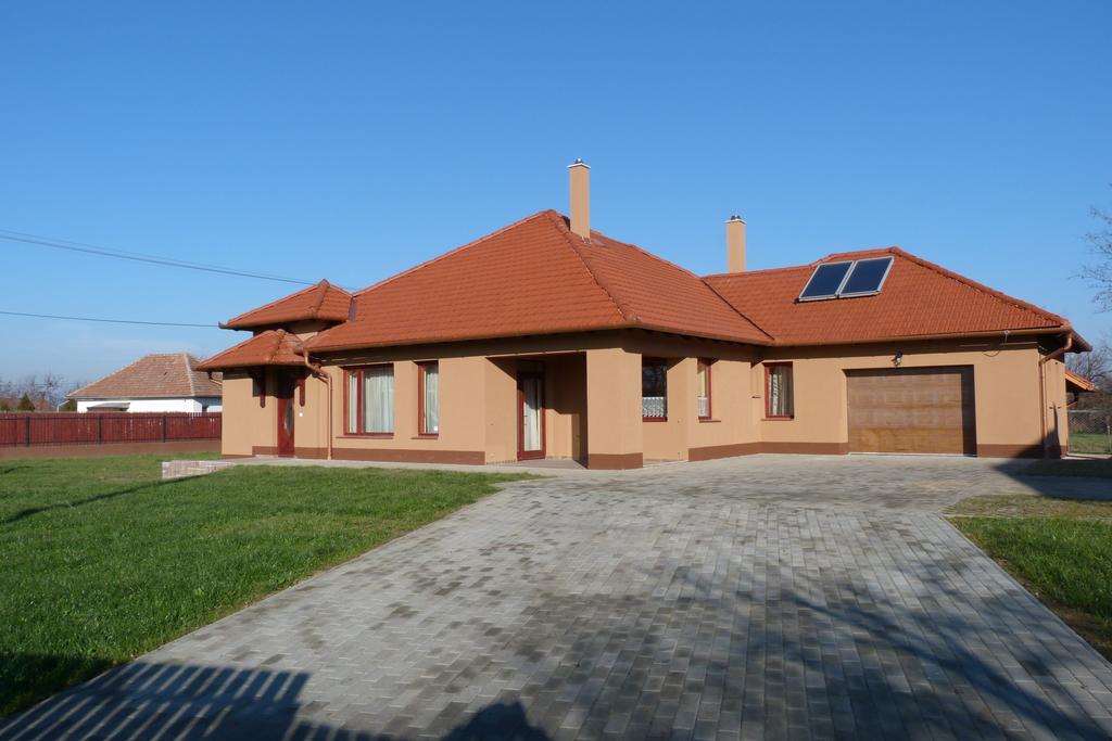Tordai Vendeghaz Bihartorda Exterior photo