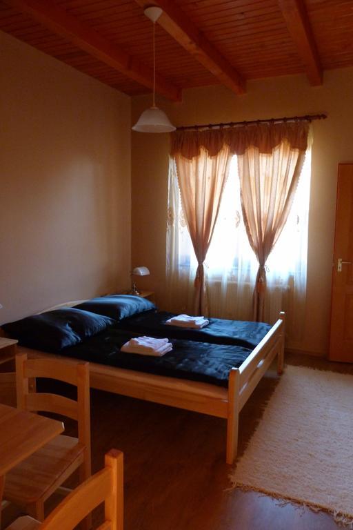Tordai Vendeghaz Bihartorda Room photo